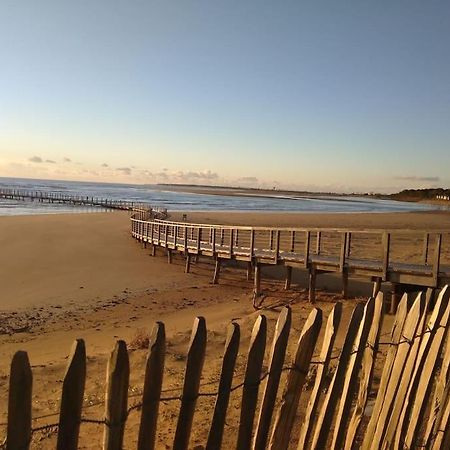 Maison De Vacances En Bord De Mer, Avec Piscine La Faute-sur-Mer Esterno foto