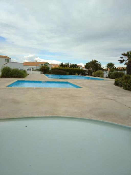 Maison De Vacances En Bord De Mer, Avec Piscine La Faute-sur-Mer Esterno foto